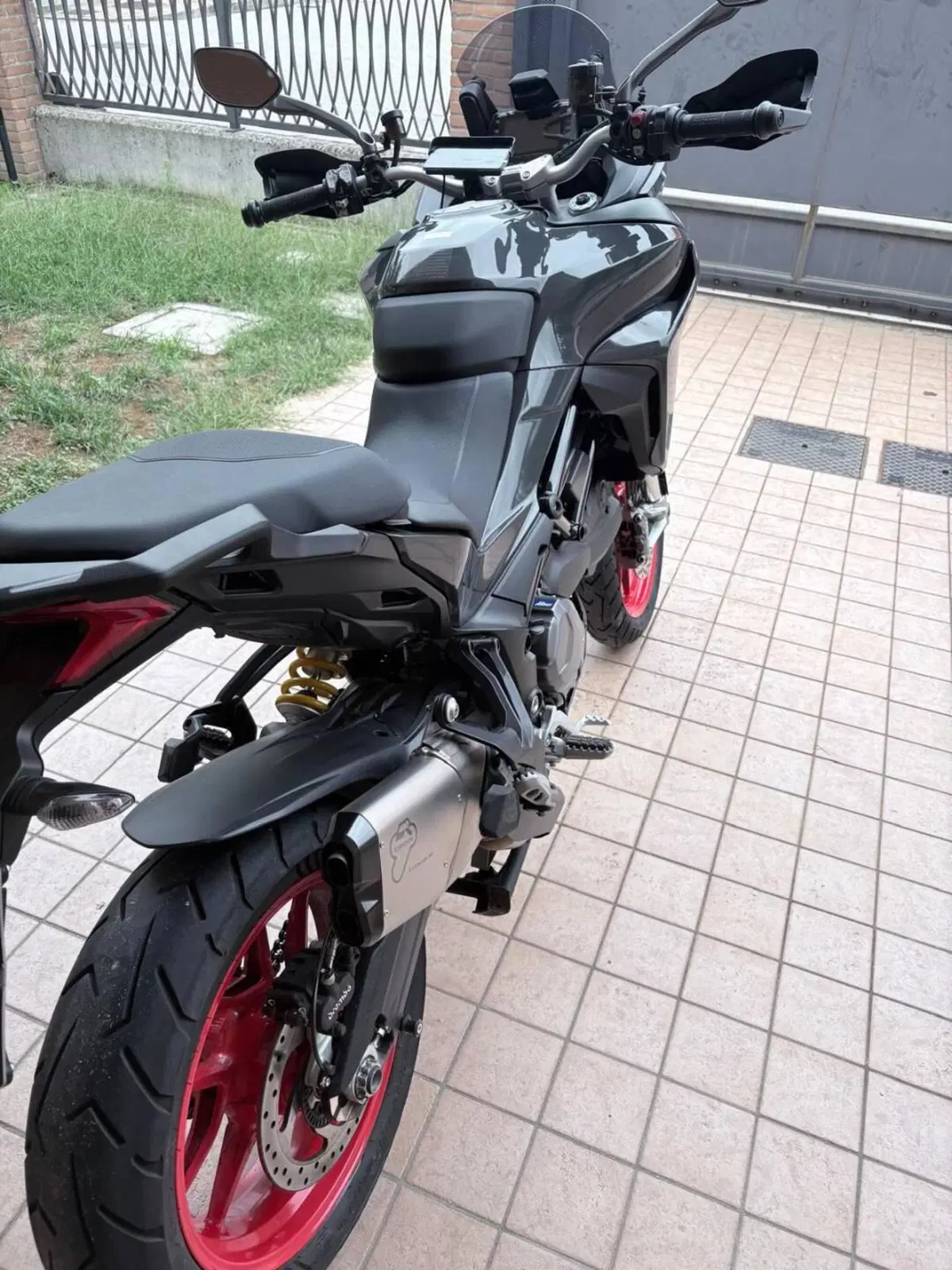 Ducati Multistrada V2 S (2022 - 24) (3)