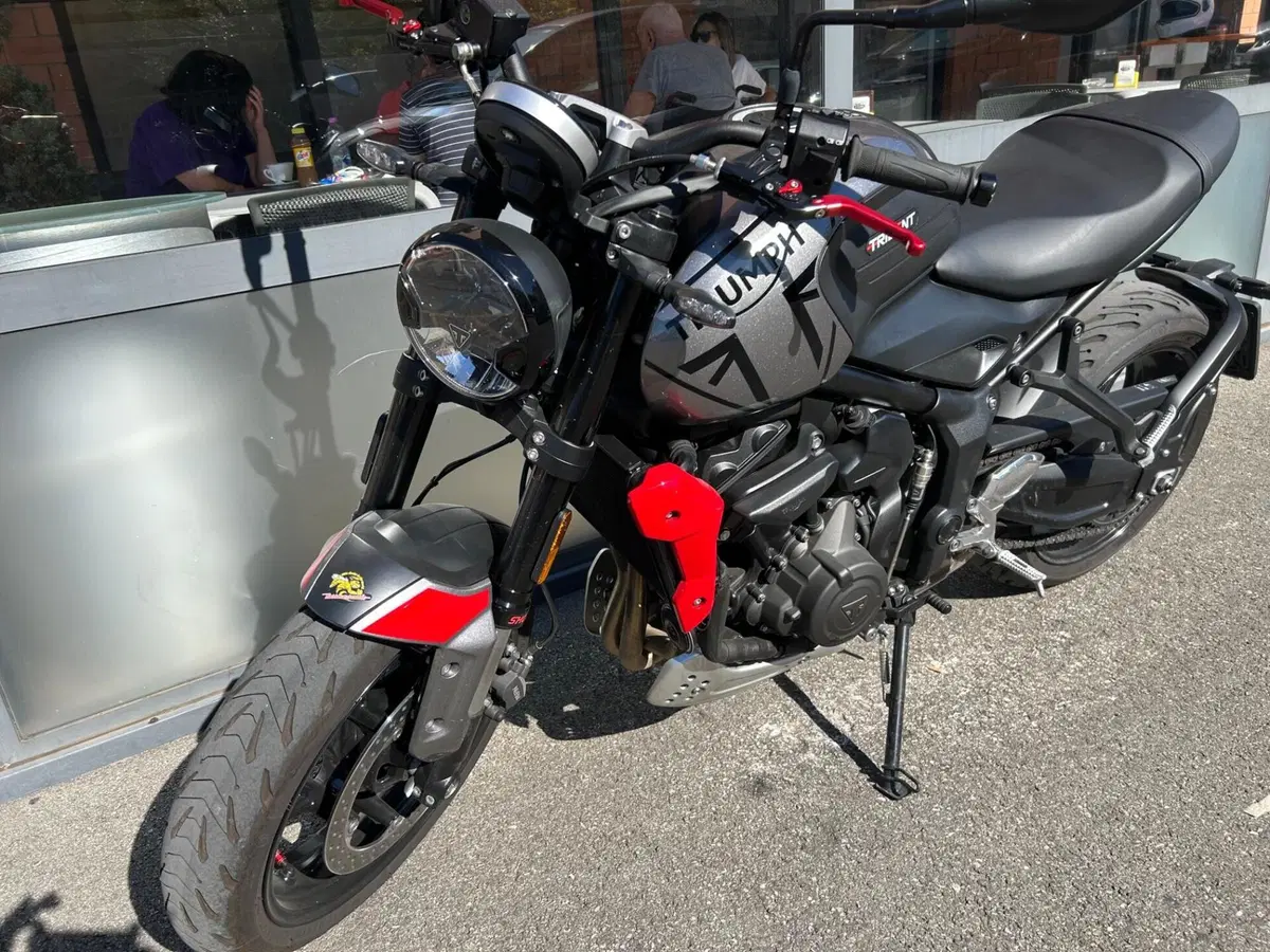 Triumph Trident 660 (2021 - 24) (2)
