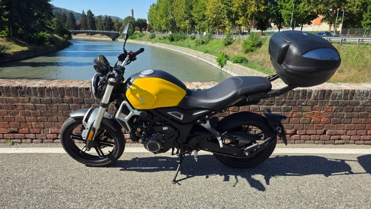 Voge Trofeo 350AC (2022 - 26)