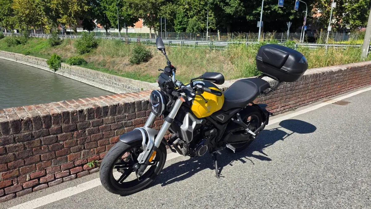 Voge Trofeo 350AC (2022 - 26) (2)