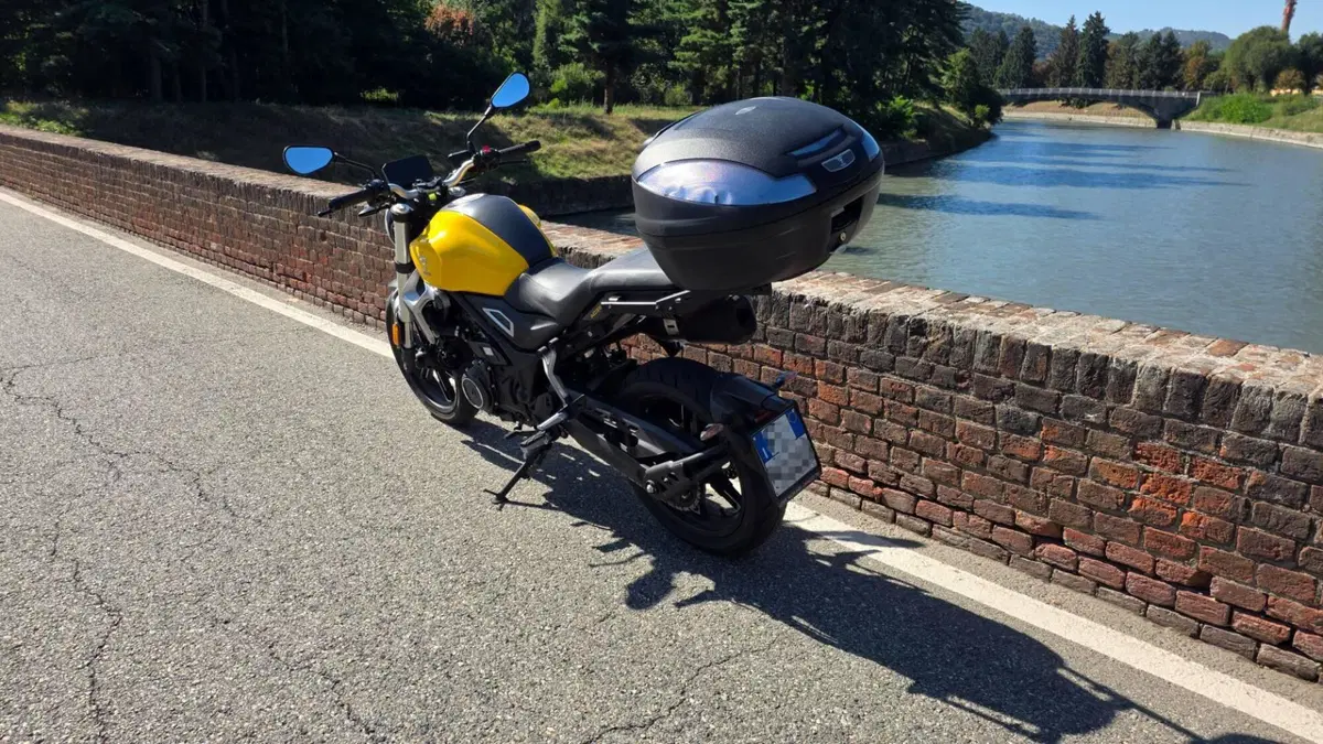 Voge Trofeo 350AC (2022 - 26) (5)