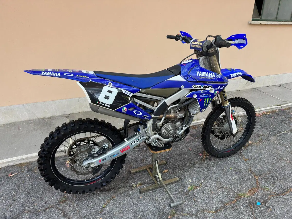 Yamaha YZ 250 F (2015) (4)