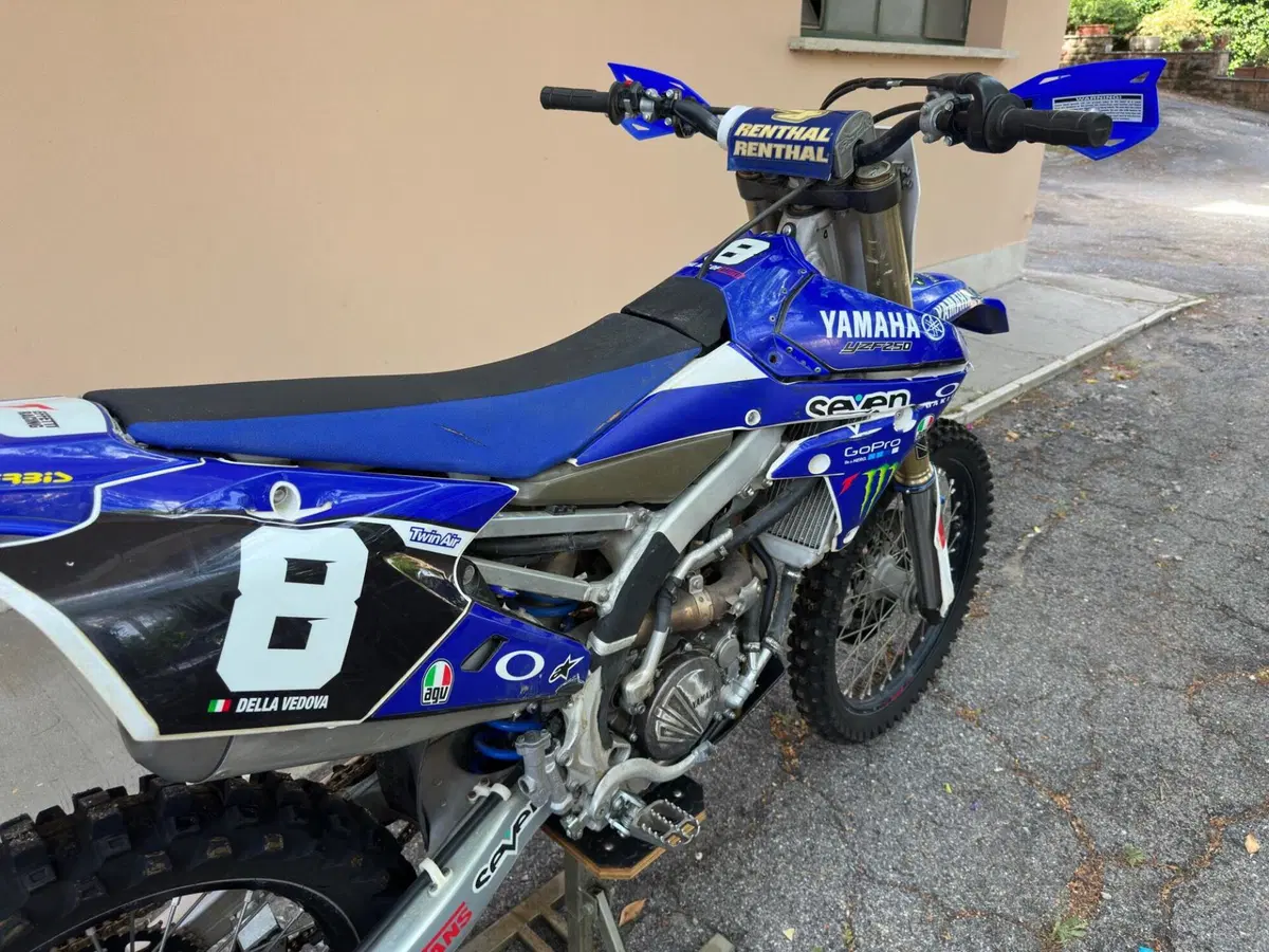 Yamaha YZ 250 F (2015) (11)