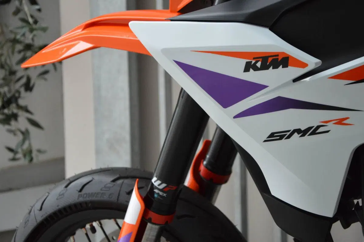 KTM 390 SMC R (2025 - 26) (10)