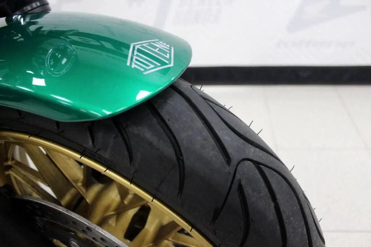 Kawasaki Z 650 RS (2022 - 24) (6)