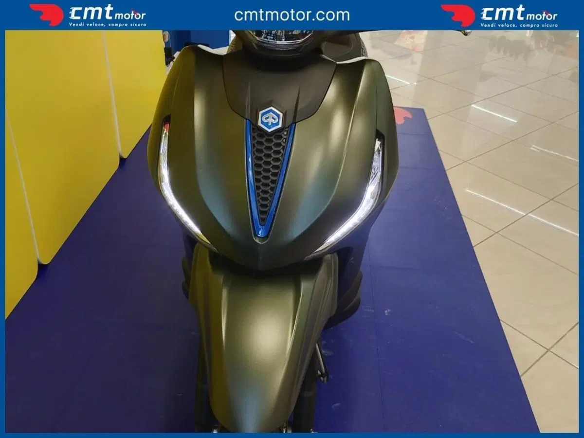 Piaggio Beverly 400 S ABS-ASR (2021 - 24) (10)