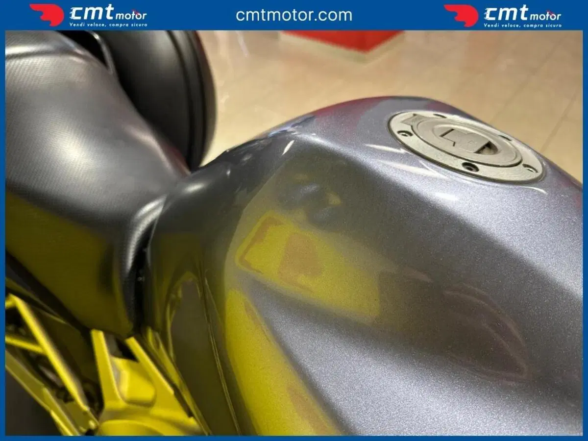 Yamaha FZ6 (2004 - 07) (14)
