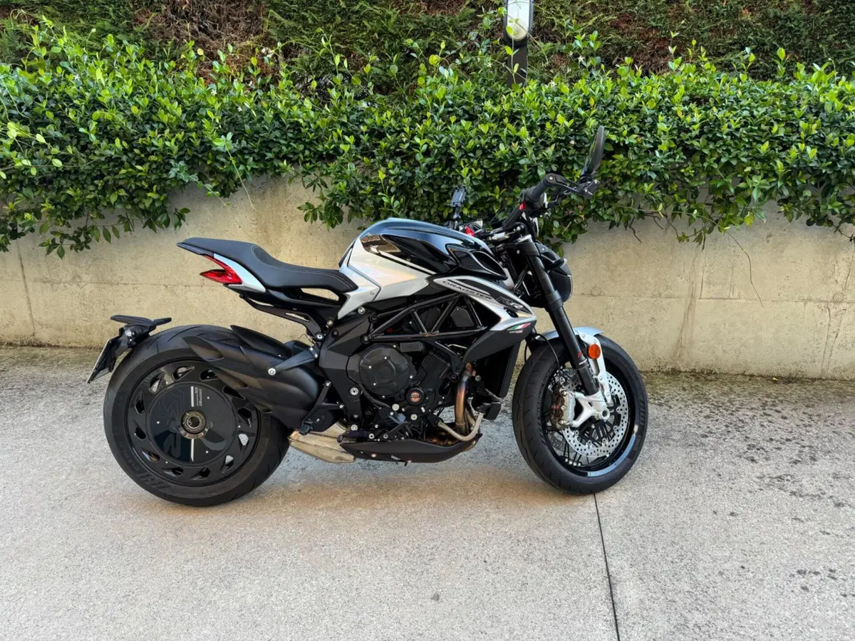 MV Agusta Dragster 800 RR Ottantesimo (2025 - 26)