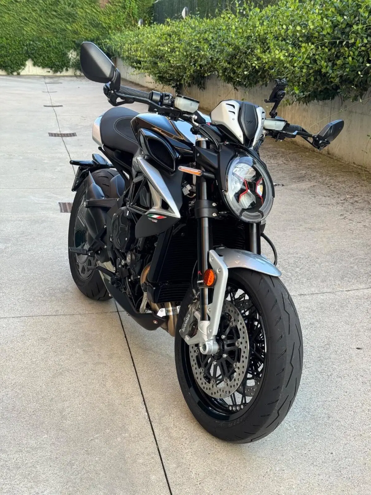 MV Agusta Dragster 800 RR Ottantesimo (2025 - 26) (3)