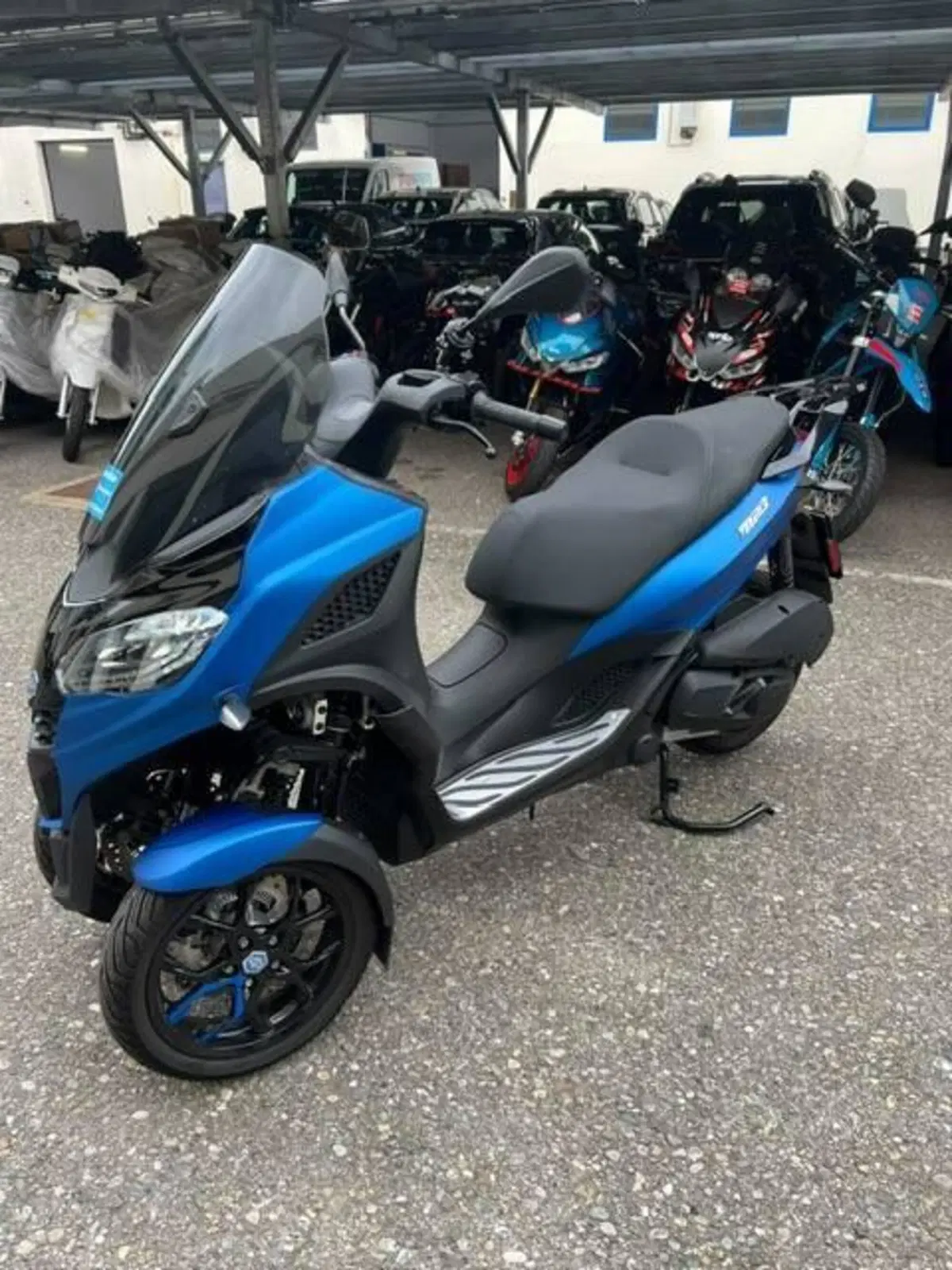 Piaggio MP3 310 Sport (2025 - 26) (5)