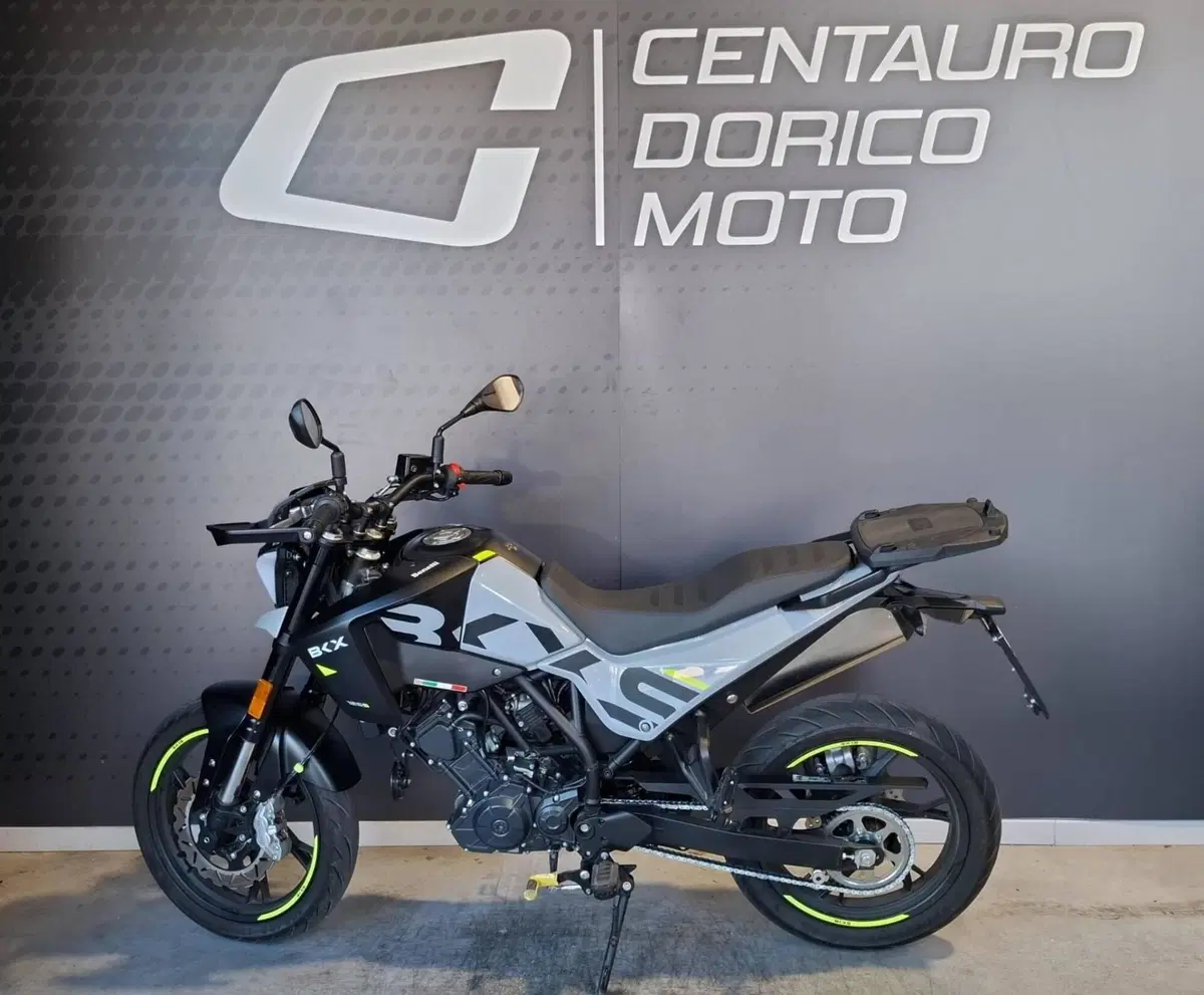 Benelli BKX 125 S (2026) (2)