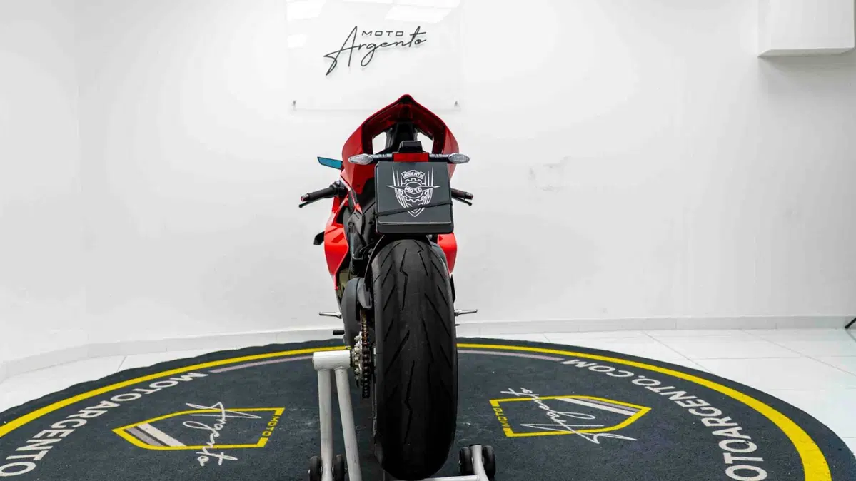 Ducati Panigale V4 S 1100 (2021) (6)