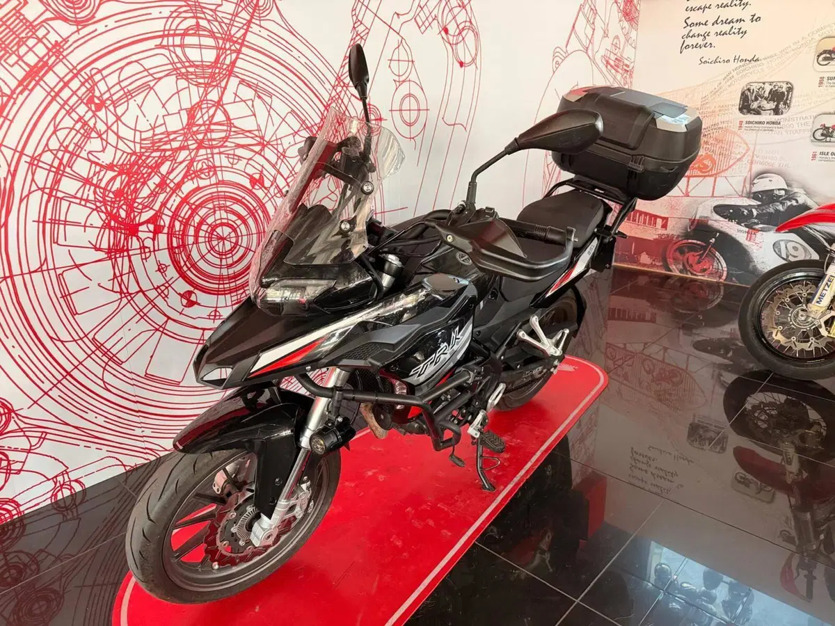 Benelli TRK 251 (2022 - 25) (5)