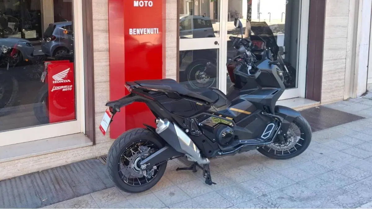 Honda X-ADV 750 DCT (2021 - 24) (12)