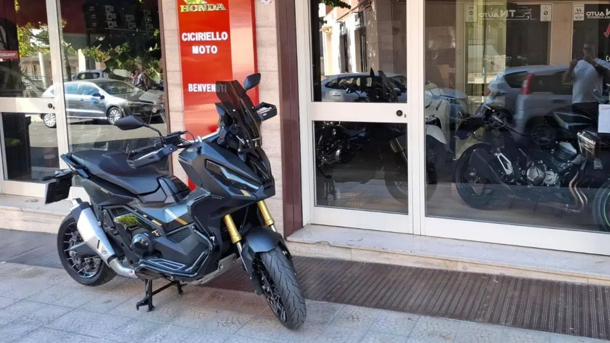 Honda X-ADV 750 DCT (2021 - 24) (13)