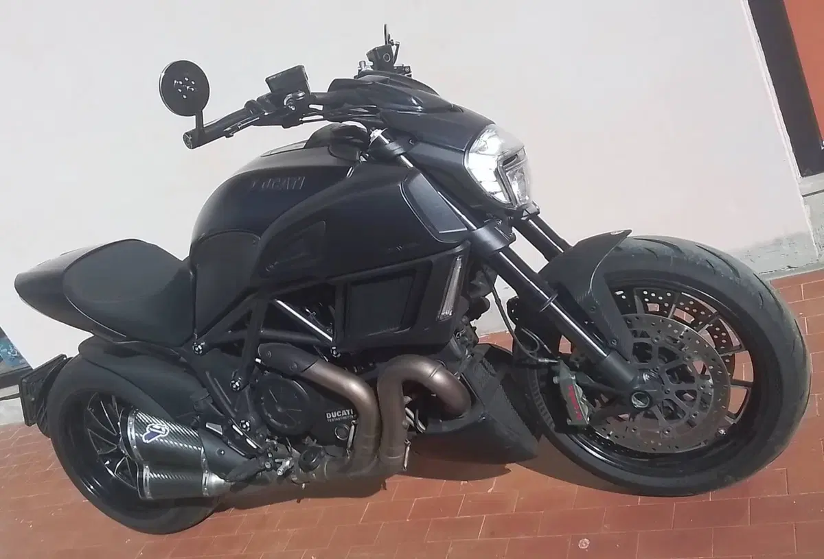 Ducati Diavel 1200 (2014 - 16) (3)