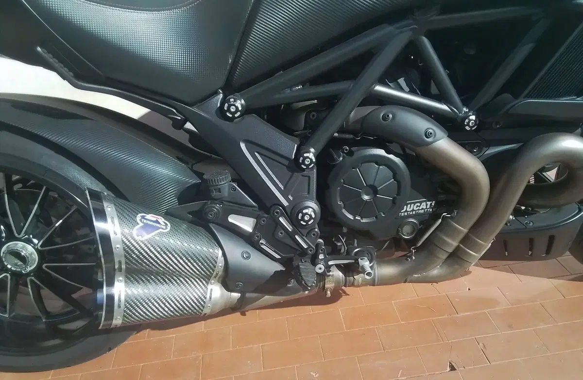Ducati Diavel 1200 (2014 - 16) (4)