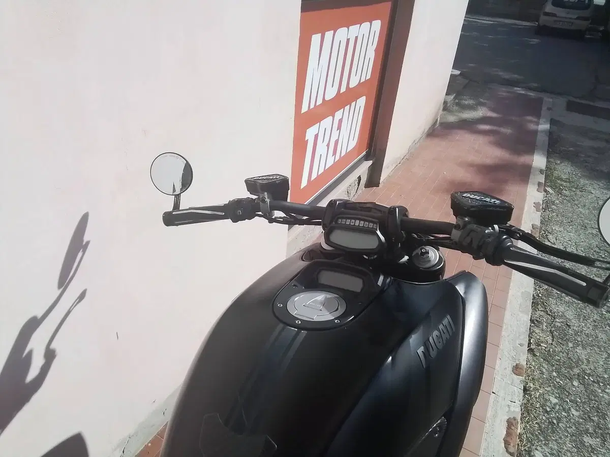 Ducati Diavel 1200 (2014 - 16) (6)