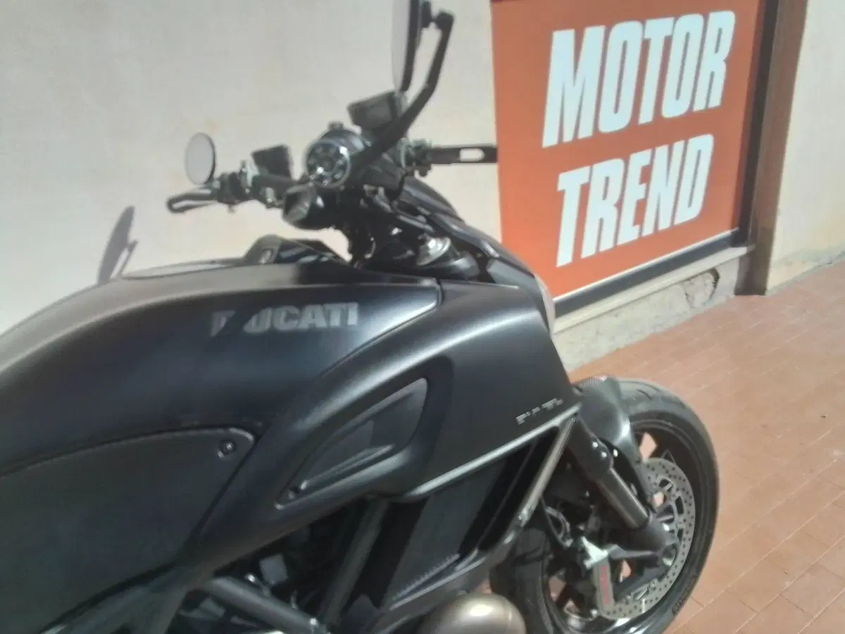 Ducati Diavel 1200 (2014 - 16) (11)