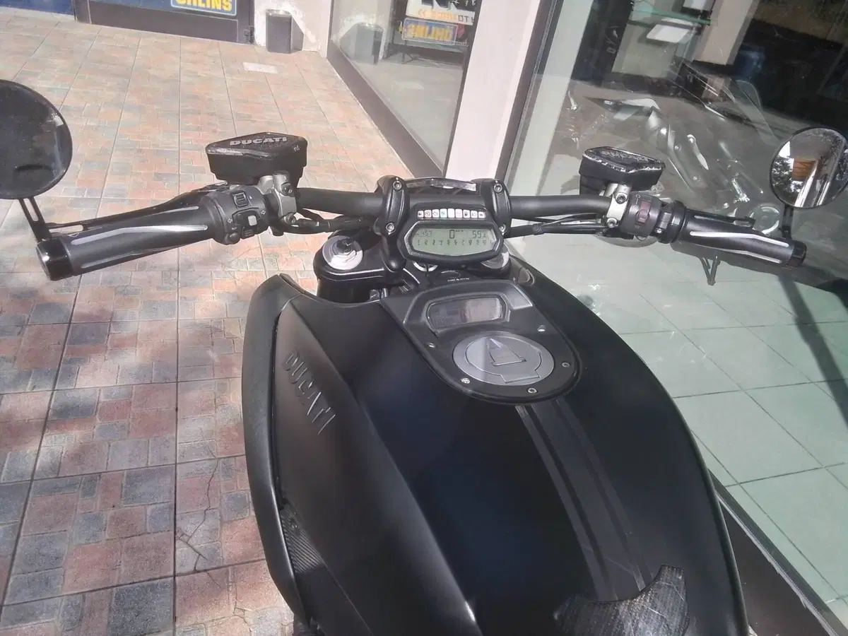 Ducati Diavel 1200 (2014 - 16) (18)