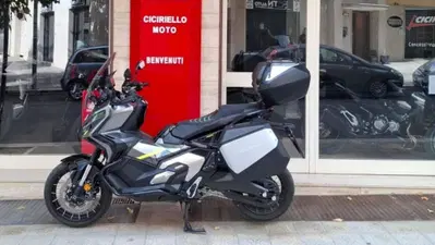 Honda X-ADV 750 DCT (2021 - 24) usata
