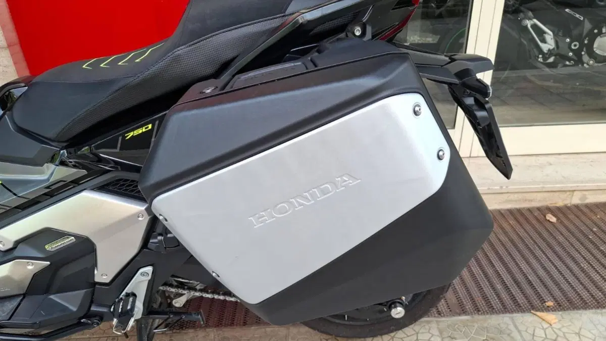 Honda X-ADV 750 DCT (2021 - 24) (9)