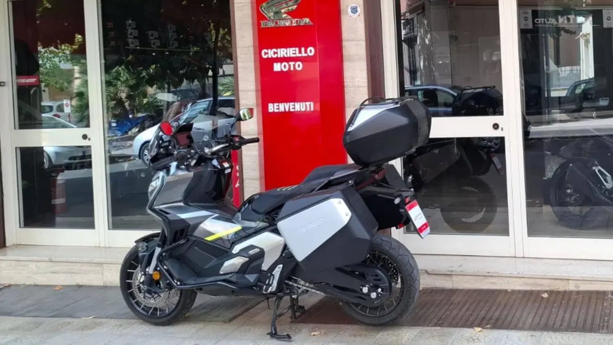 Honda X-ADV 750 DCT (2021 - 24) (12)