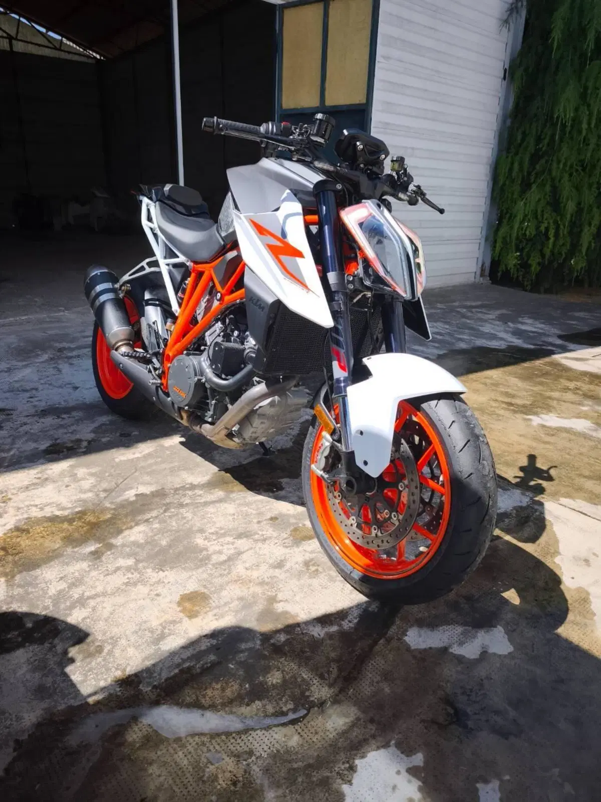 KTM 1290 Super Duke R (2020) (2)