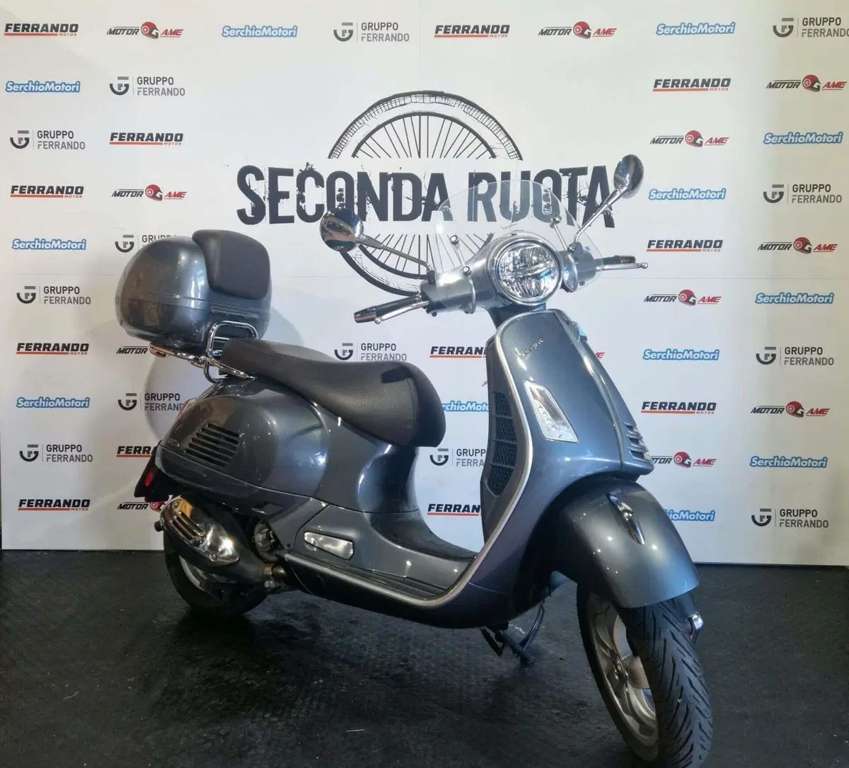 Vespa GTS 300 Touring Hpe (2021 - 22) (4)