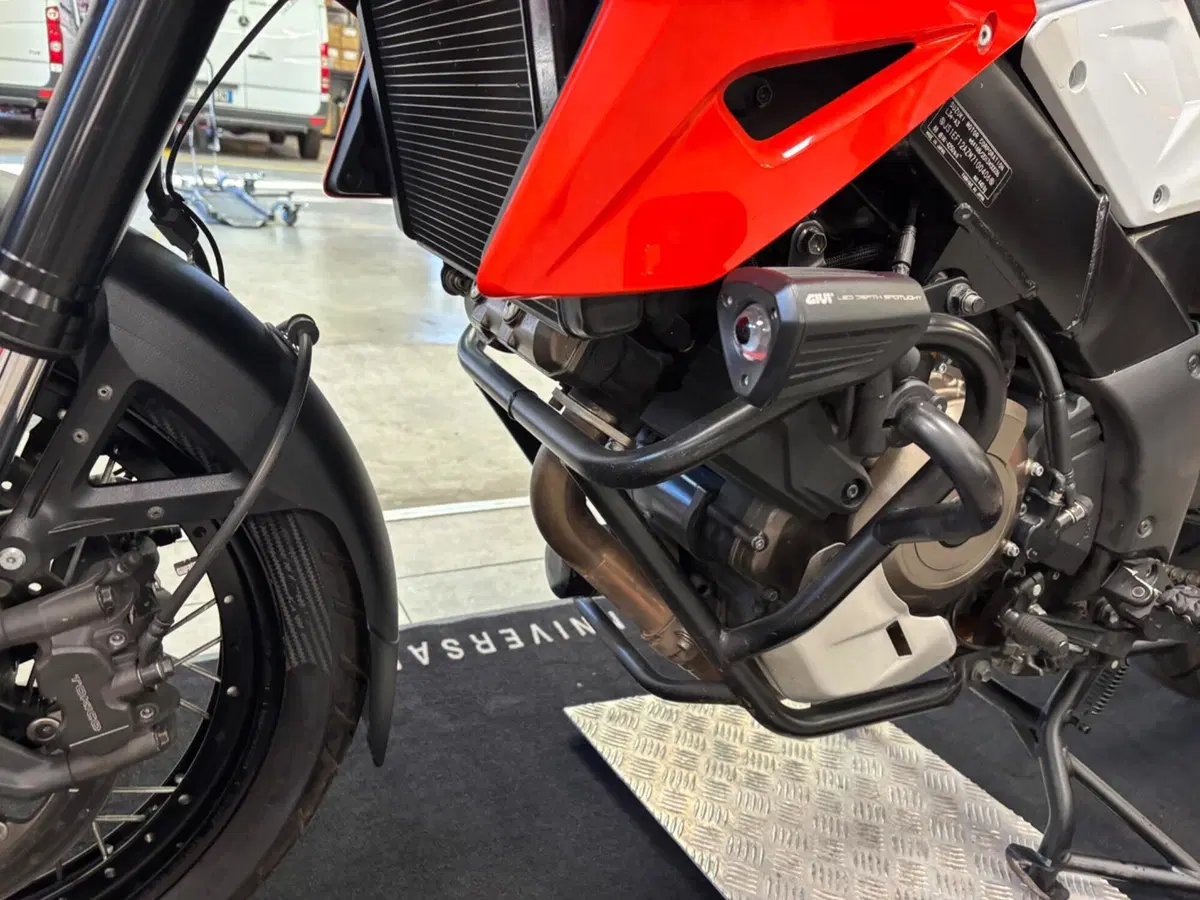 Suzuki V-Strom 1050 (2020 - 21) (11)