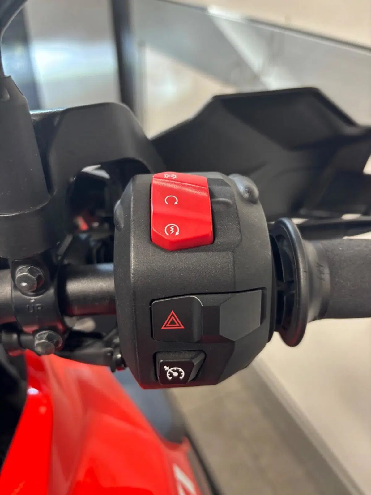 Suzuki V-Strom 1050 (2020 - 21) (12)
