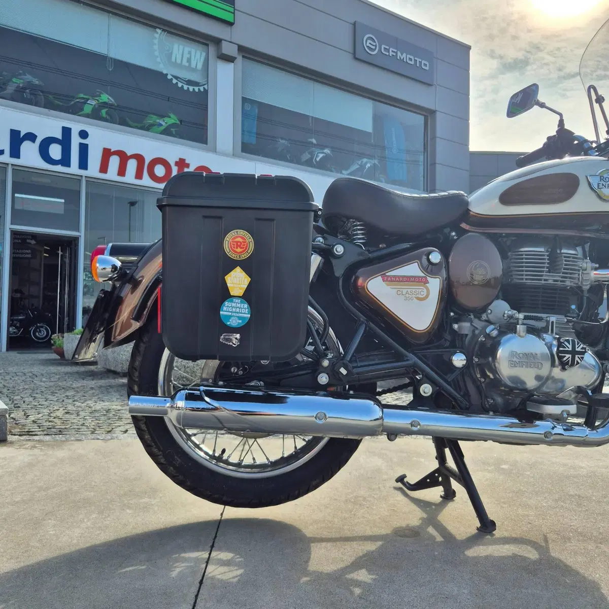 Royal Enfield Classic 350 (2021 - 26) (5)
