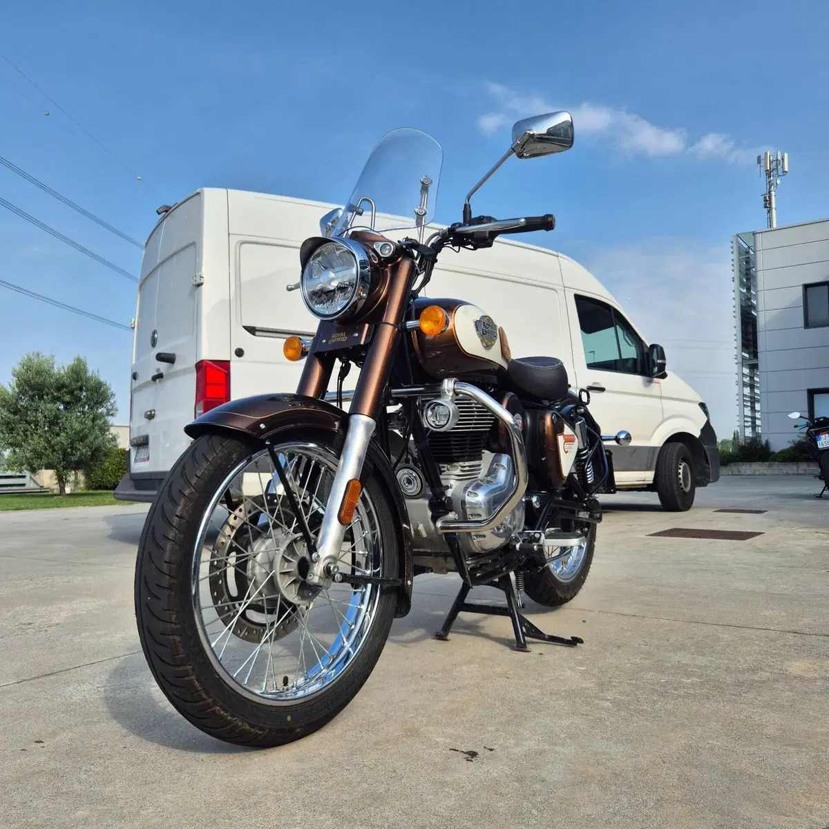 Royal Enfield Classic 350 (2021 - 26) (4)