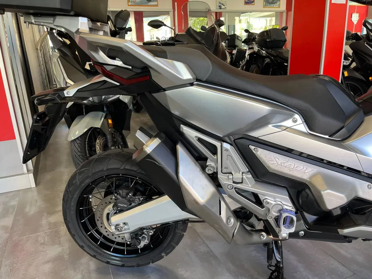 Honda X-ADV 750 (2017) (8)