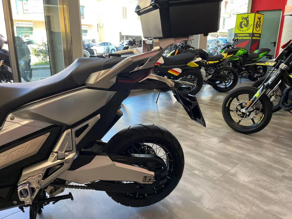 Honda X-ADV 750 (2017) (10)