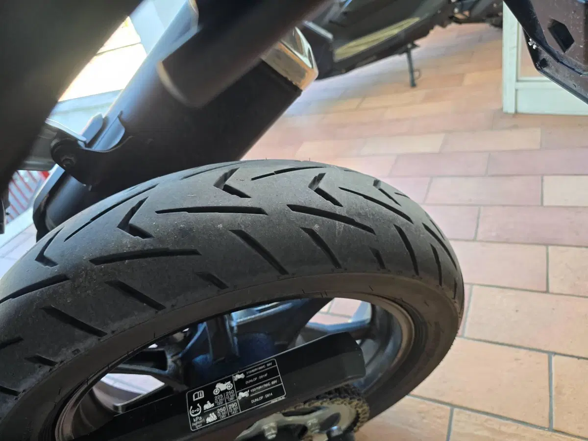 Suzuki V-Strom 800SE (2025 - 26) (9)