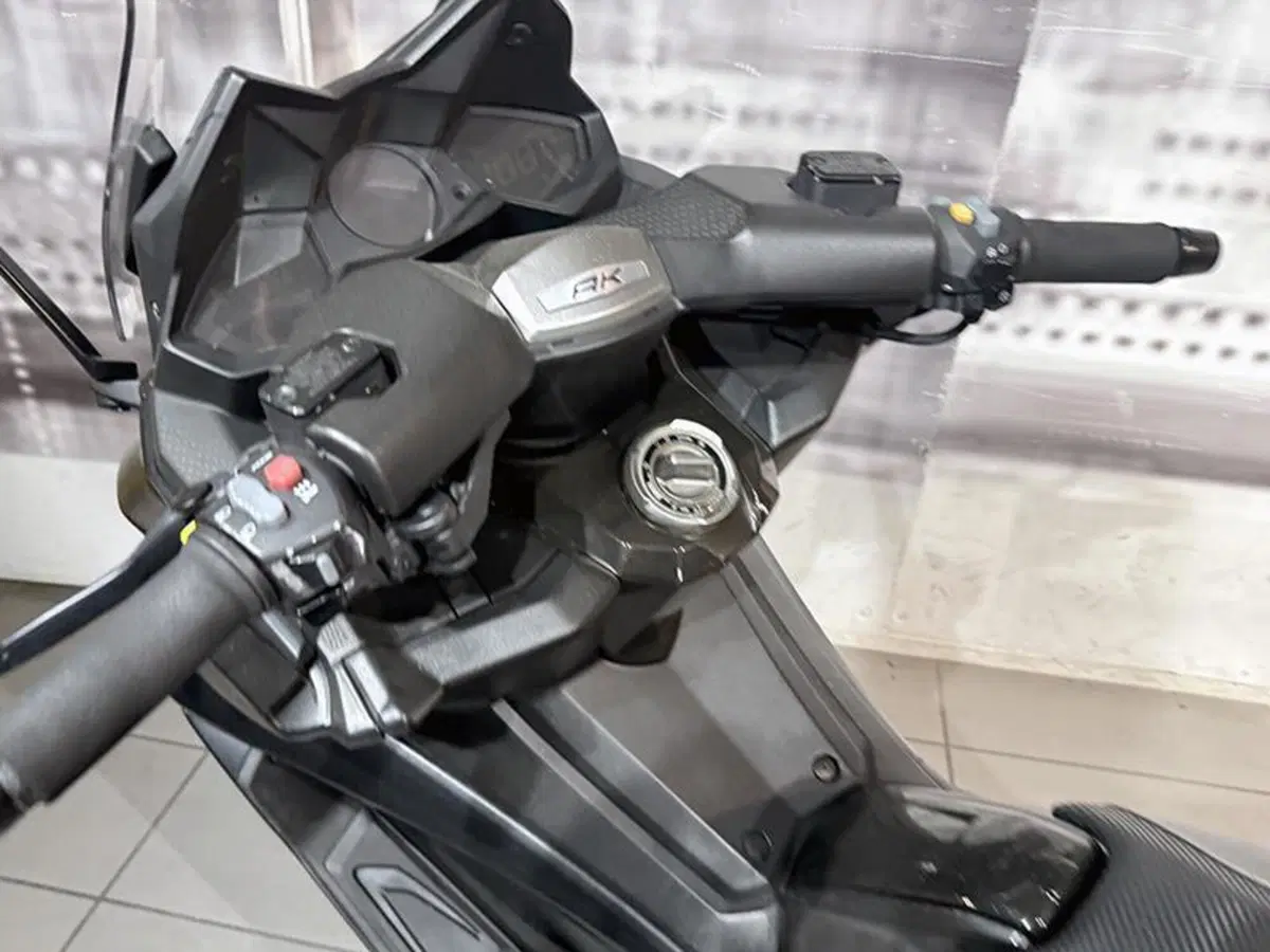 Kymco AK 550 (2017 - 19) (6)