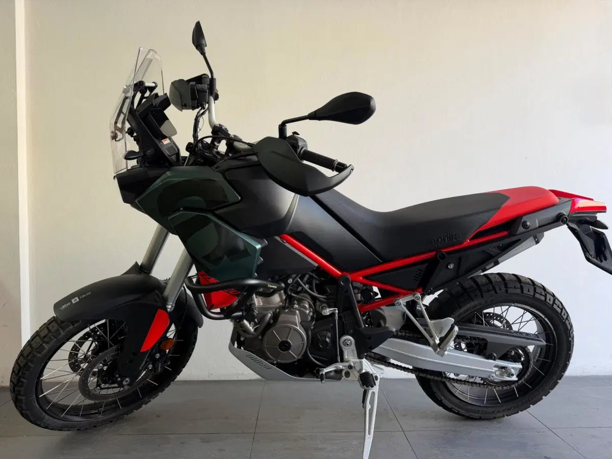 Aprilia Tuareg 660 (2025 - 26) (8)