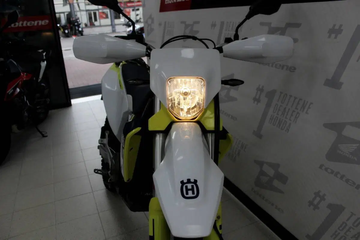 Husqvarna 701 Enduro (2023 - 25) (4)