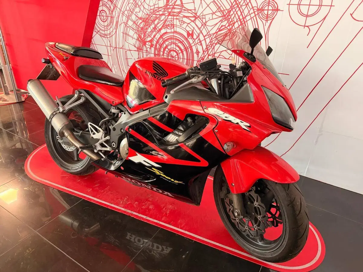 Honda CBR 600 F (2001 - 06) (2)