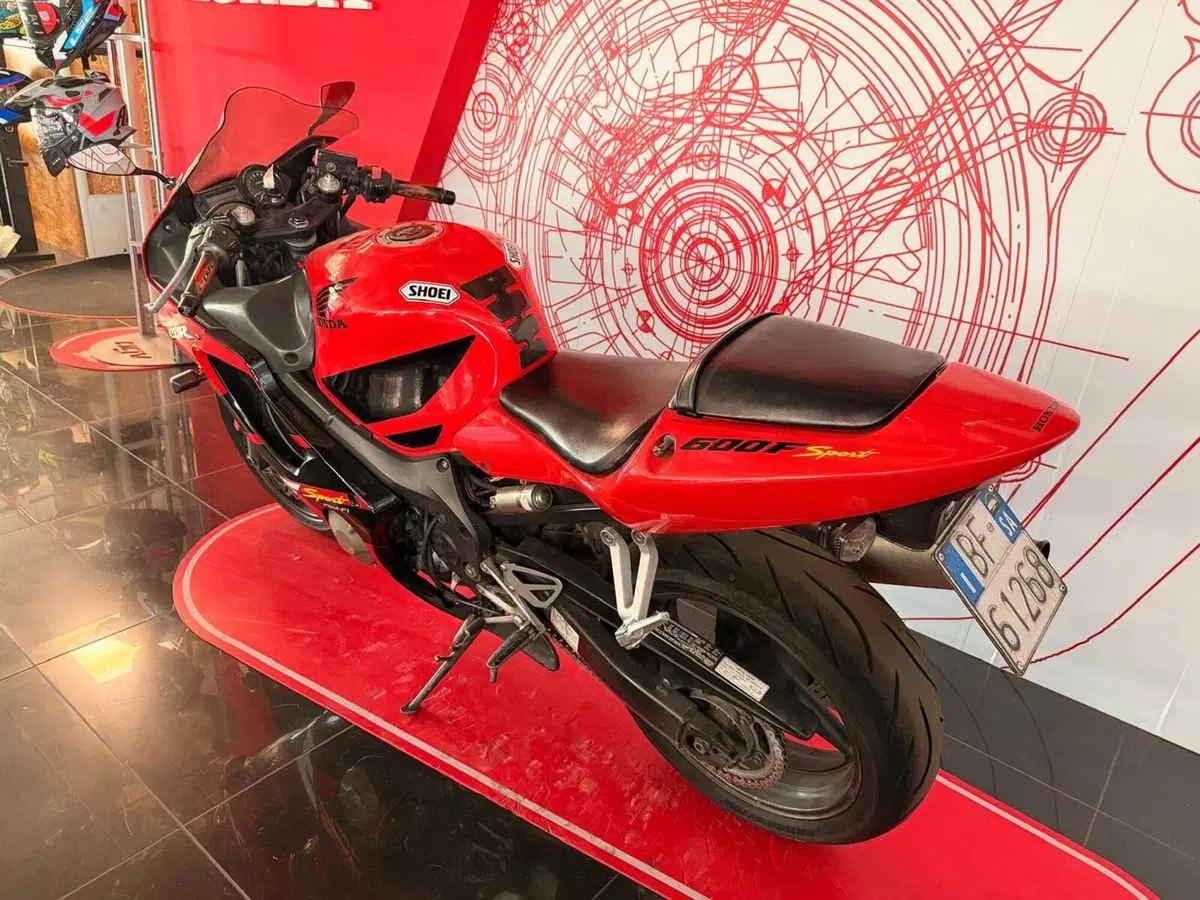 Honda CBR 600 F (2001 - 06) (6)