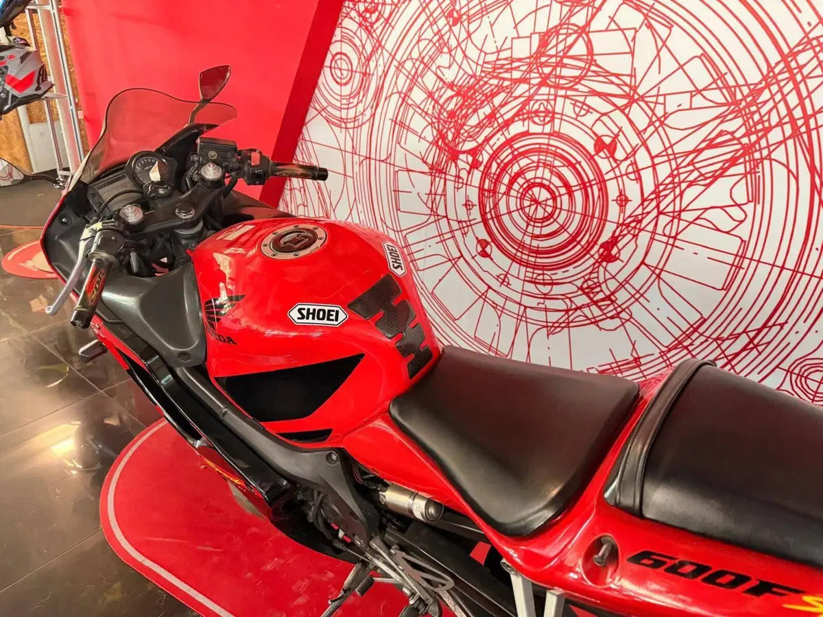 Honda CBR 600 F (2001 - 06) (7)