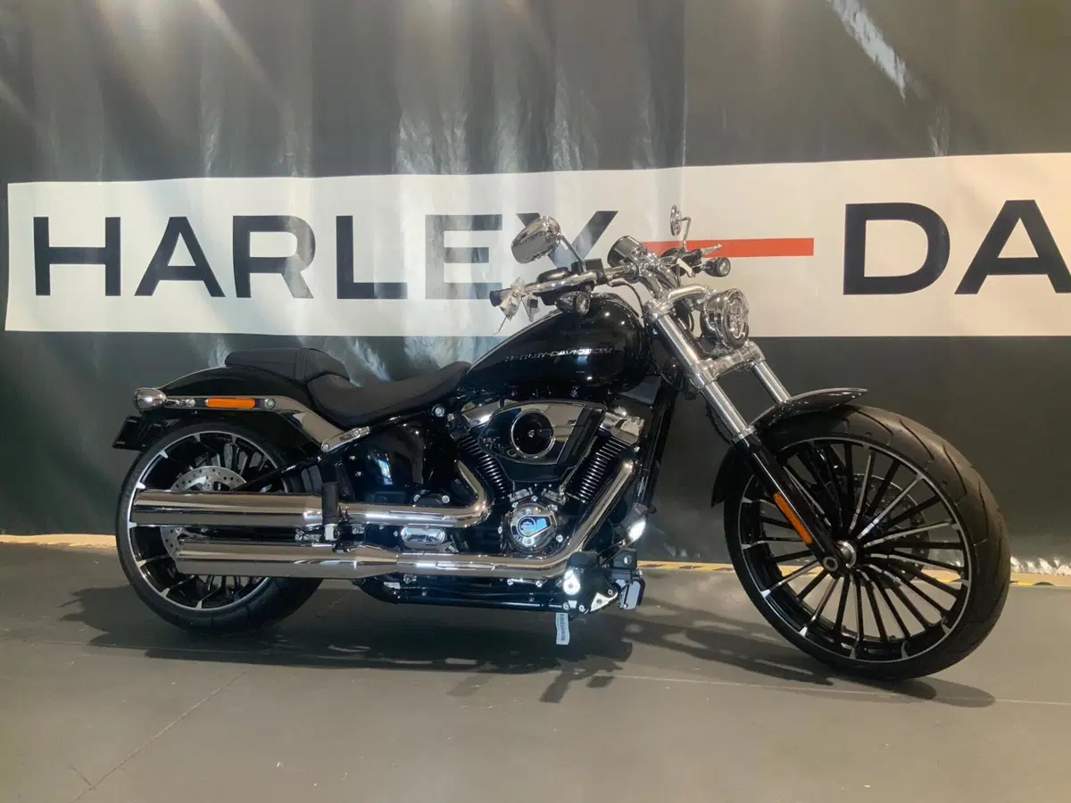 Harley-Davidson Breakout 117 (2025 - 26)