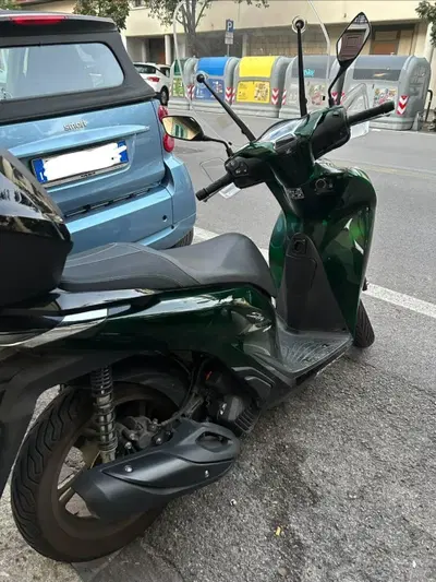 Honda SH 150i Vetro (2024 - 25) usata