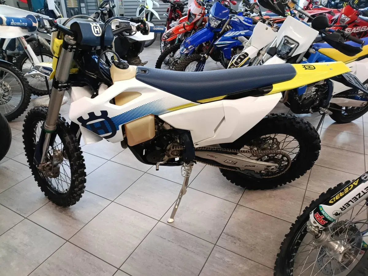 Husqvarna FE 350 (2024) (2)