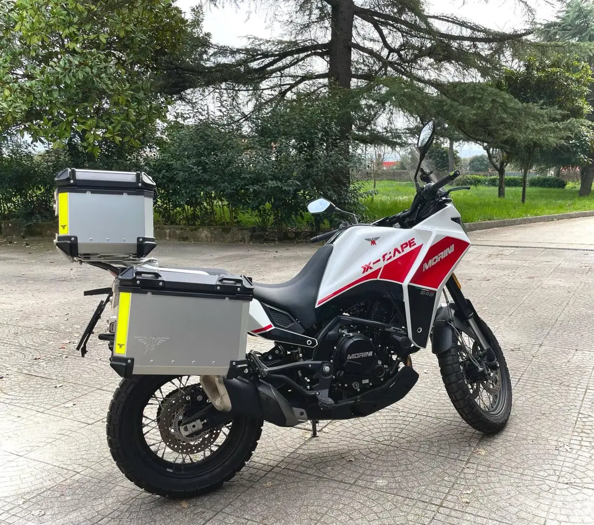 Moto Morini X-Cape 650 (2021 - 26) (2)