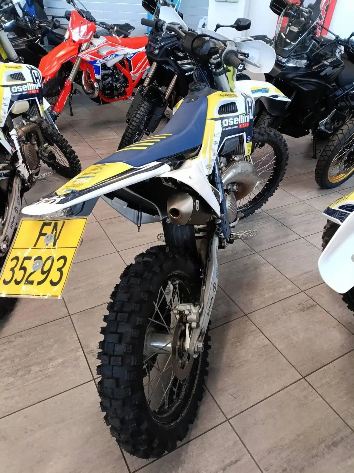 Husqvarna TC 250 (2025) (3)