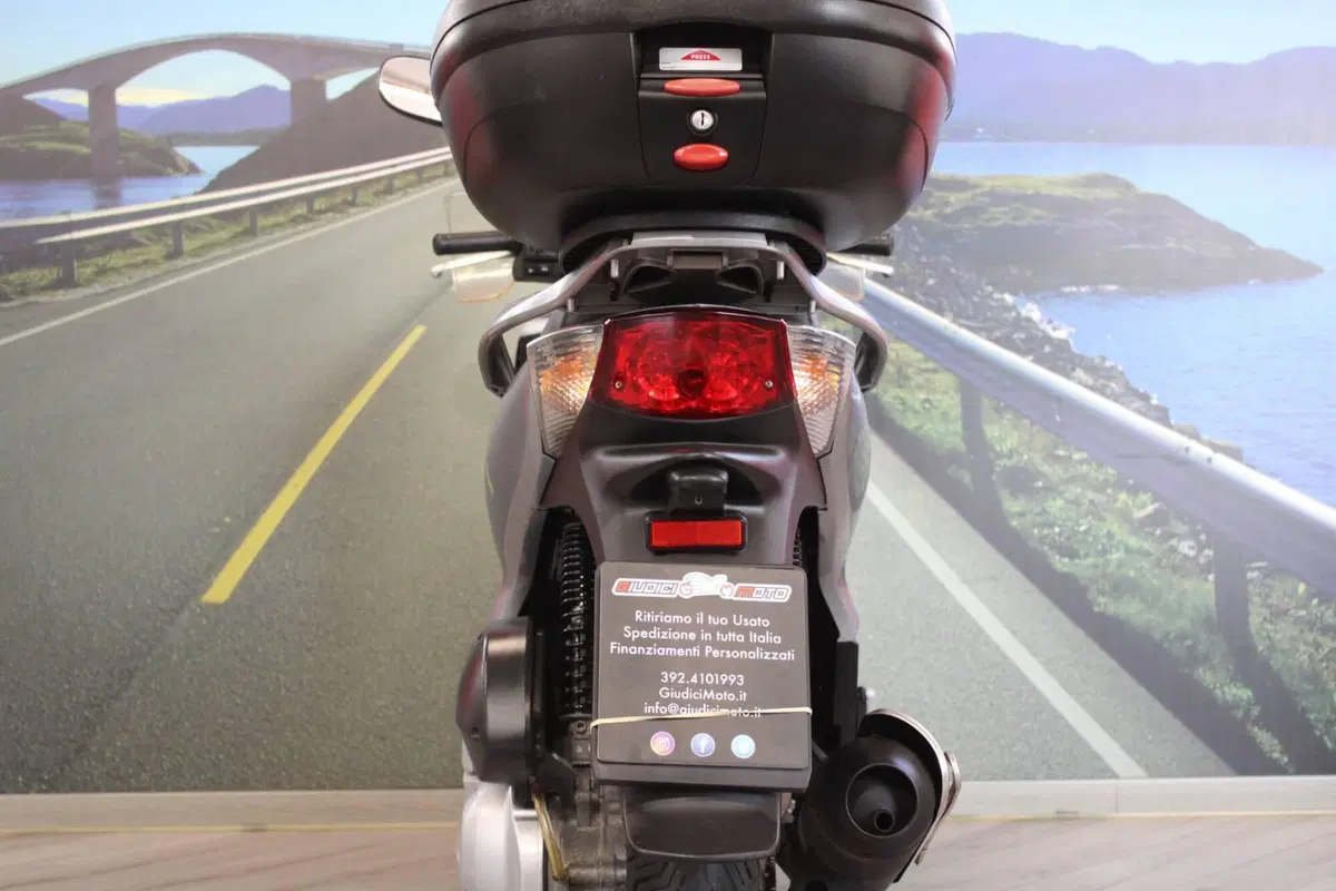 Honda SH 150i (2009 - 12) (16)