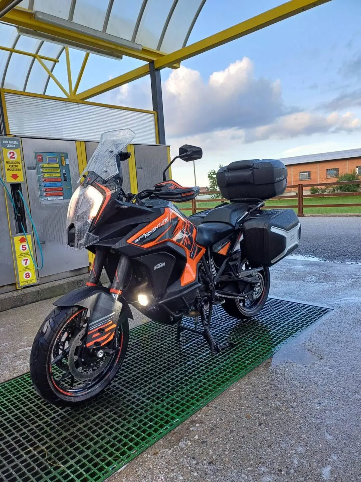 KTM 1290 Super Adventure S (2021 - 25) (2)