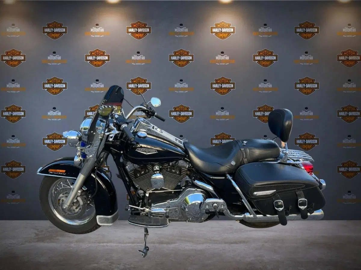 Harley-Davidson 1450 Road King Classic (2006 - 07) - FLHRCI (2)